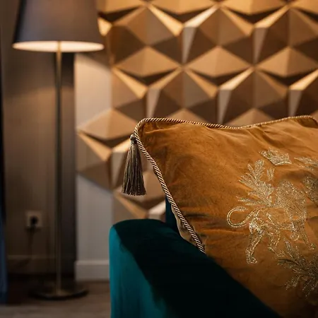 Apartman Brand New Bond Center